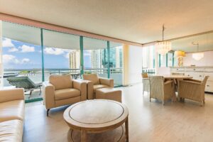 Uraku Tower #15A – 2bedroom Condo in Ala Moana